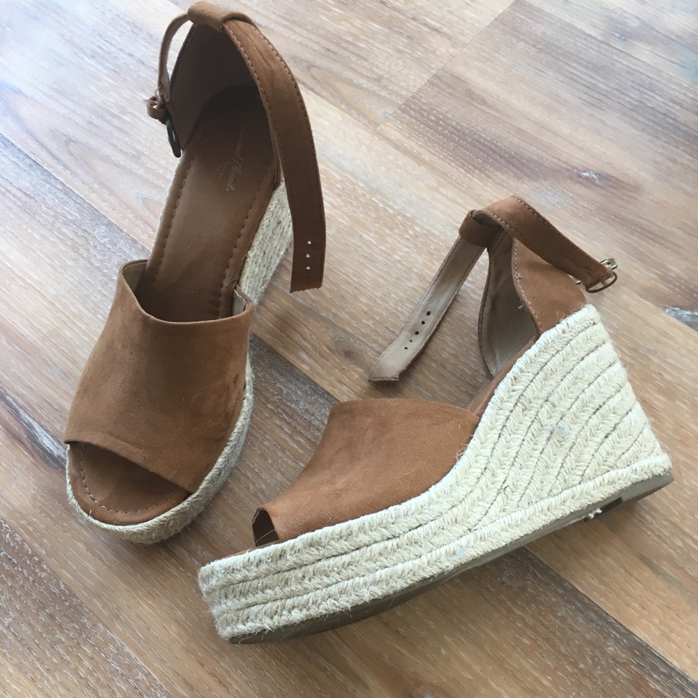 Suede Espadrille Wedge Sandals fit size 8.5 or 9